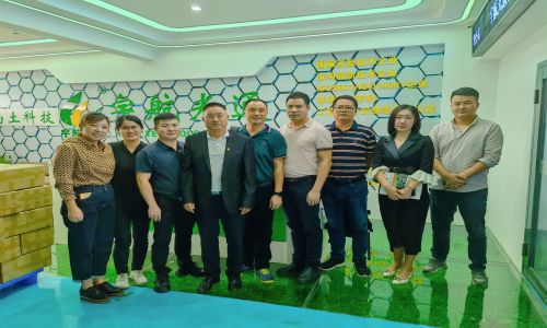 熱烈歡迎深安協(xié)領(lǐng)導(dǎo)及同行企業(yè)視察宇航工業(yè)交換機(jī)